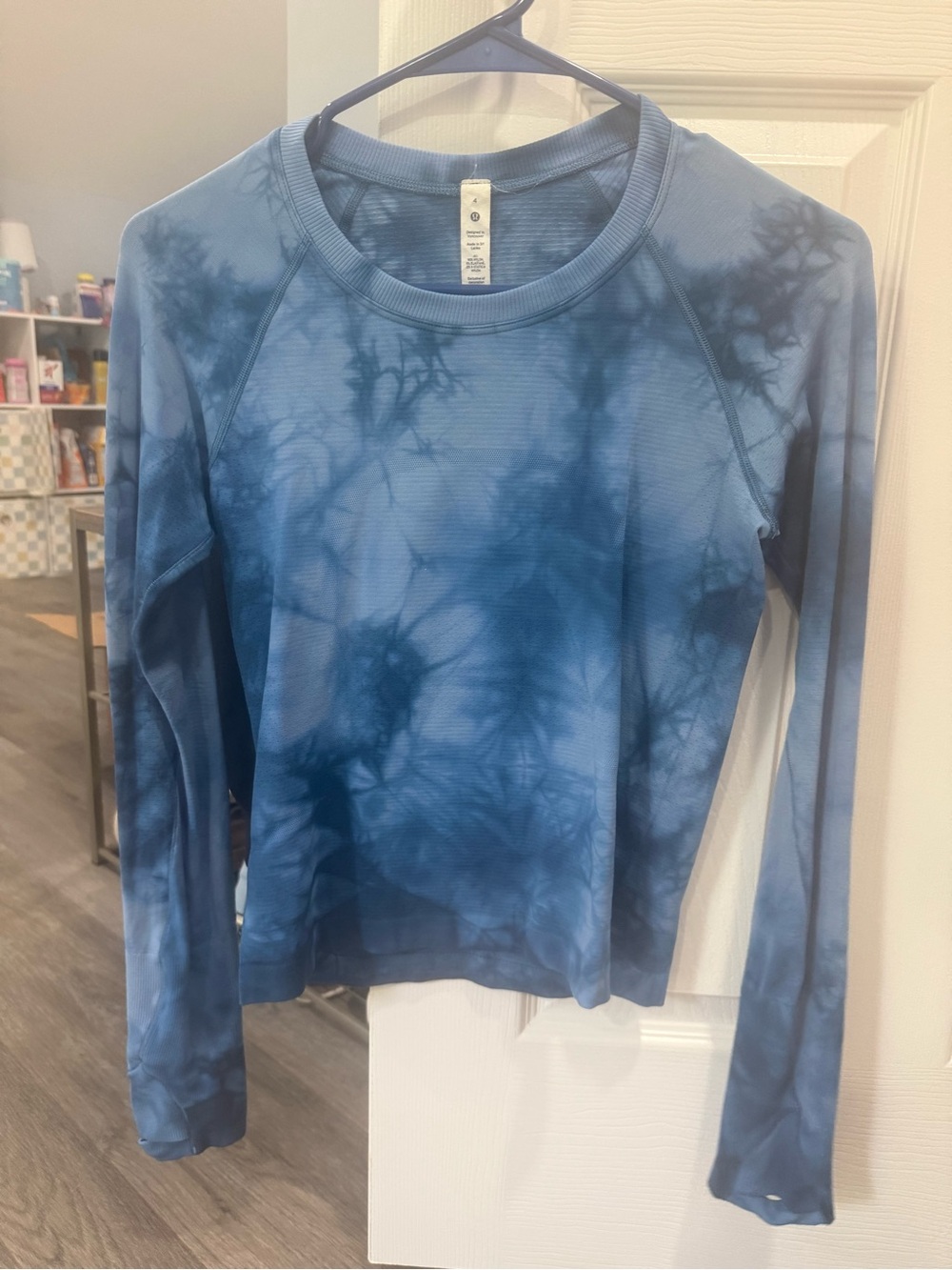 lululemon athletica Long-Sleeve Blue Tie-Dye swiftly